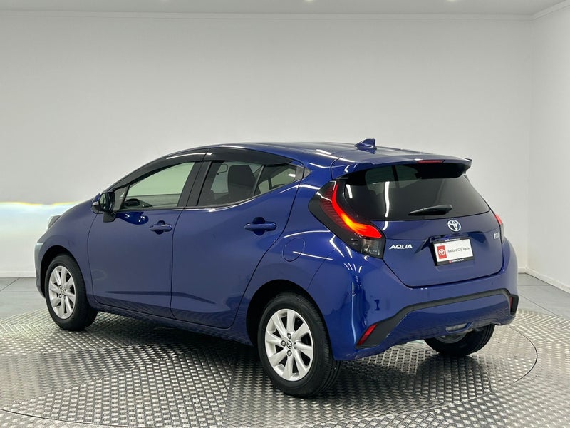 2022 Toyota Aqua 1.5 Hybrid Z image 5