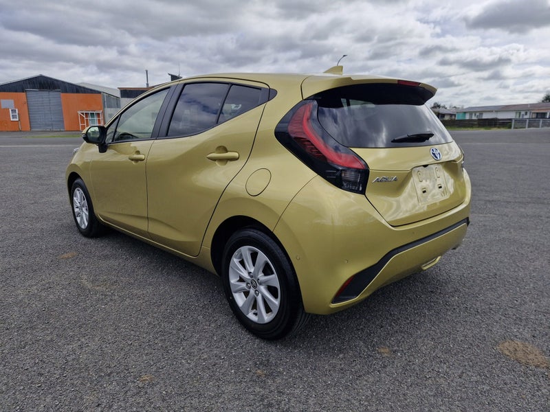 2022 Toyota Aqua 1.5 Hybrid Z 5 Dr Hatch CVT 2W... image 3