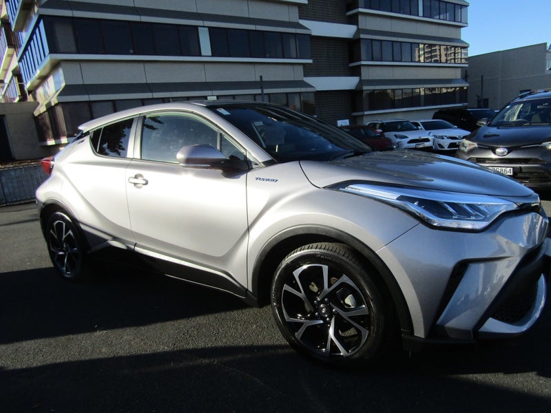 2022 Toyota C-HR 1.2PT FWD image 2