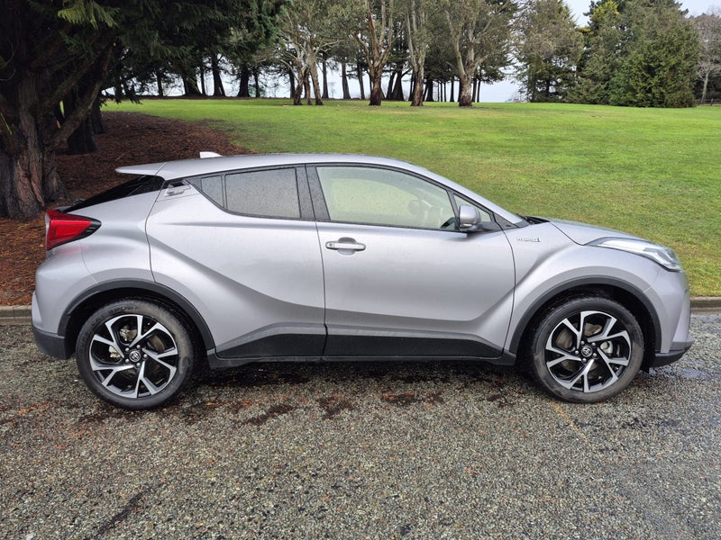 2022 Toyota C-HR 1.8P HV ECVT FWD SUV/5D/5S image 4