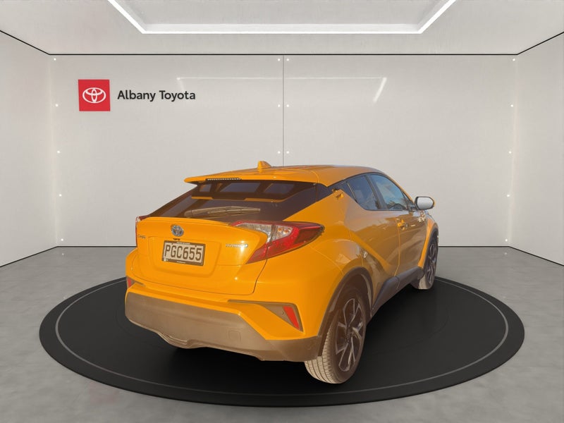 2022 Toyota C-HR 1.8P HV ECVT FWD SUV/5D/5S (CY... image 3