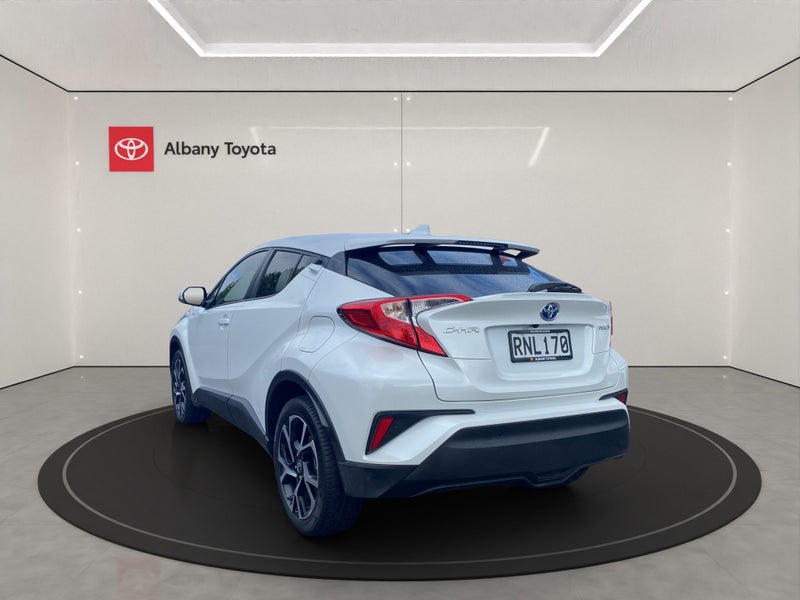 2022 Toyota C-HR 1.8P HV ECVT FWD SUV/5D/5S (CY... image 5