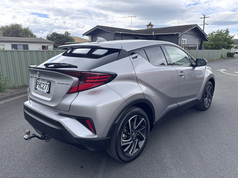 2022 Toyota C-HR Limited 1.2PT CVT FWD SUV/5D/5... image 3