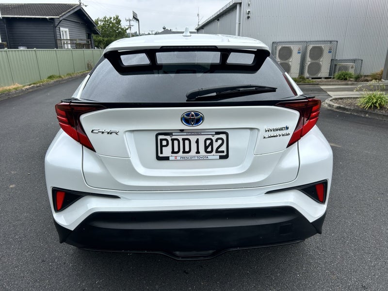 2022 Toyota C-HR Limited 1.8P HV ECVT FWD SUV/5... image 4