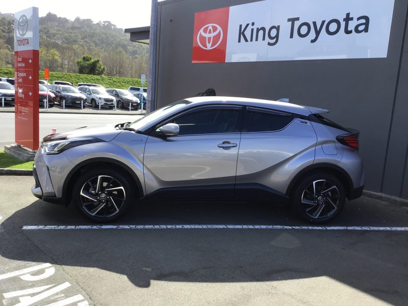 2022 Toyota C-HR Limited 1.8P Hybrid NZ New image 2