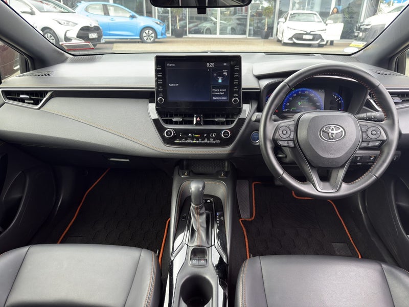 2022 Toyota Corolla 1.8 HV WxB 50 Million Edition image 2