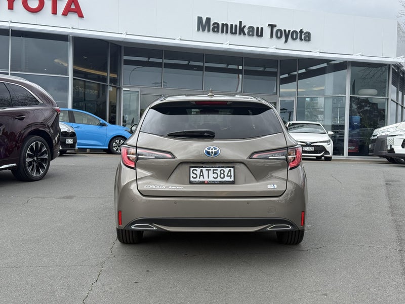 2022 Toyota Corolla 1.8 HV WxB 50 Million Edition image 5