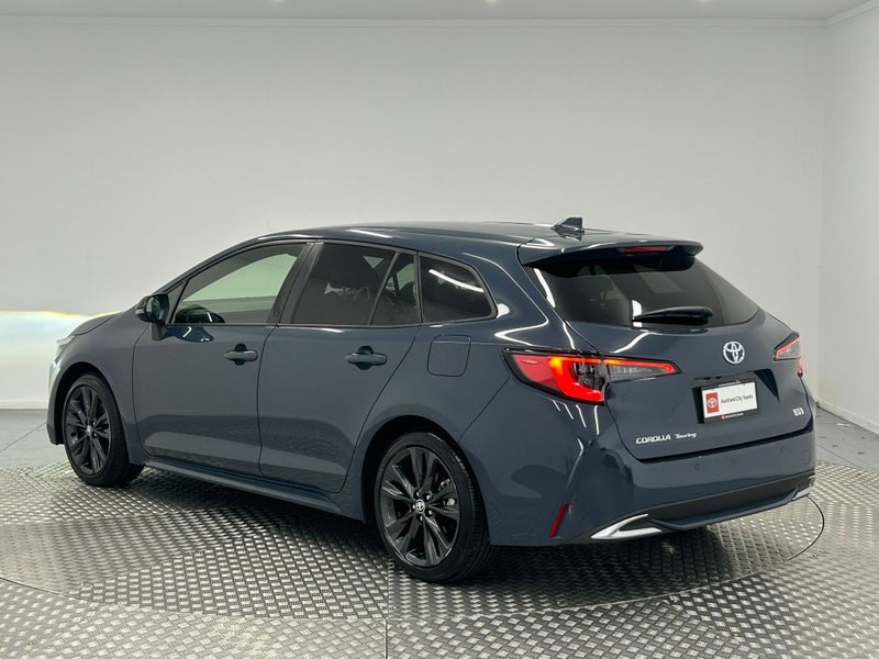 2022 Toyota Corolla 1.8 Hybrid Wagon image 5
