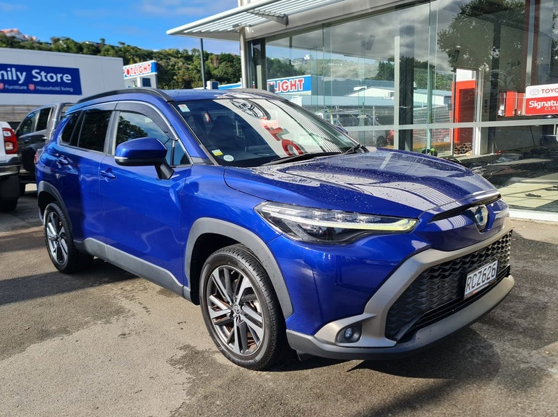 2022 Toyota Corolla Cross 1.8 Hybrid Z image 2