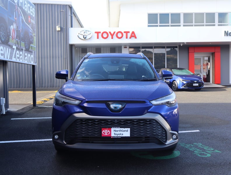 2022 Toyota Corolla Cross 1.8 Hybrid Z 4WD 5 Dr... image 2