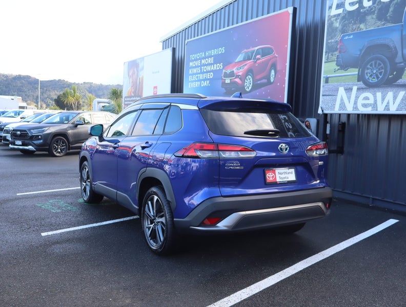 2022 Toyota Corolla Cross 1.8 Hybrid Z 4WD 5 Dr... image 4