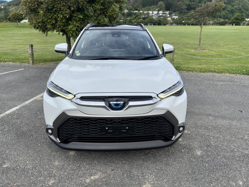 2022 Toyota Corolla Cross 1.8 Hybrid Z 4WD image 3