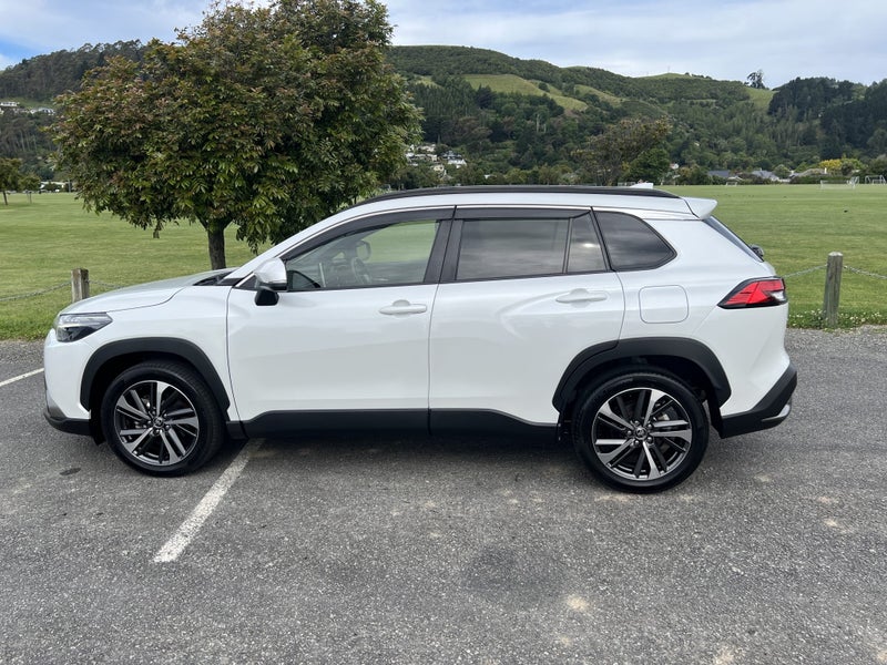 2022 Toyota Corolla Cross 1.8 Hybrid Z 4WD image 4
