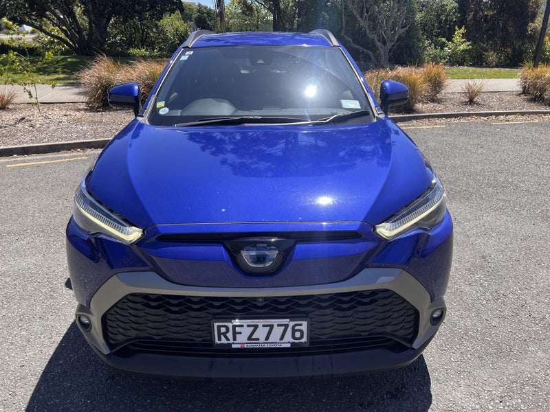 2022 Toyota Corolla Cross 1.8 Hybrid Z 4WD image 3