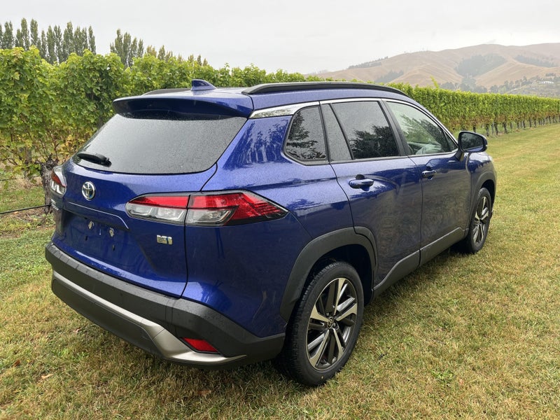 2022 Toyota Corolla Cross 1.8 Hybrid Z 5 Dr SUV... image 4