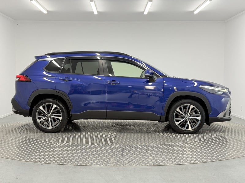 2022 Toyota Corolla Cross 1.8 Hybrid Z image 2
