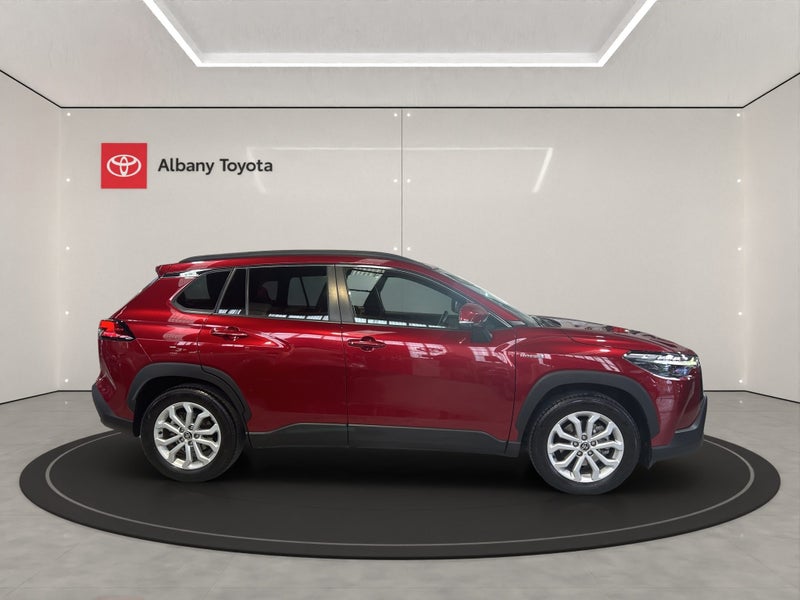 2022 Toyota Corolla Cross GXL 2.0P HEV ECVT FWD... image 2