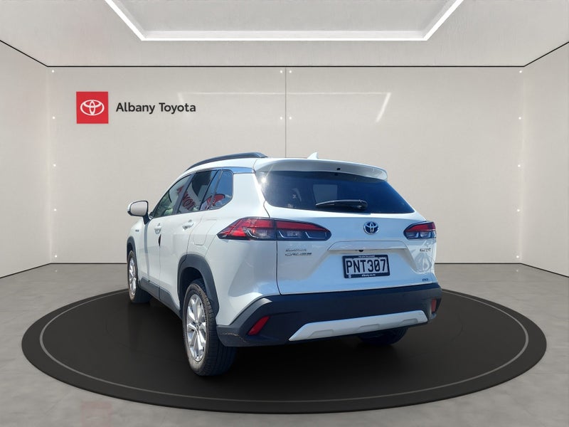 2022 Toyota Corolla Cross GXL 2.0P HEV ECVT FWD... image 5