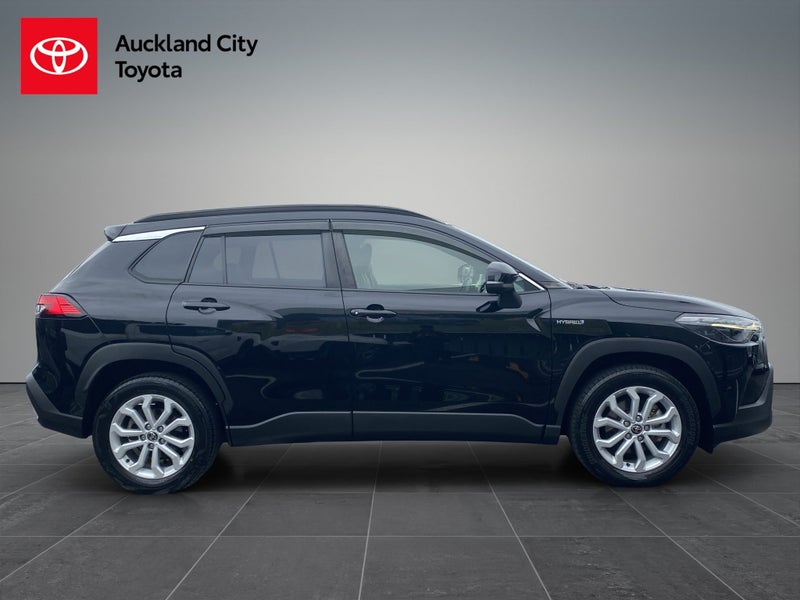 2022 Toyota Corolla Cross GXL 2.0P HEV ECVT FWD... image 2