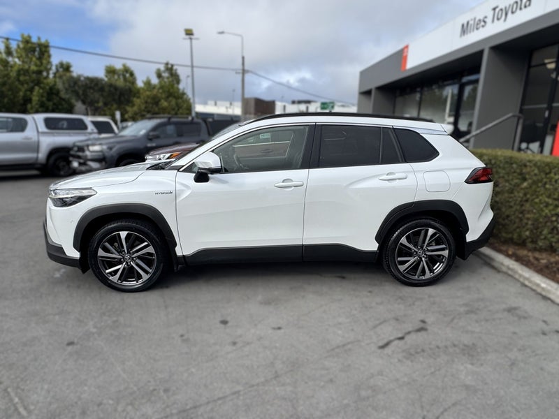 2022 Toyota Corolla Cross Limited 2.0 Hybrid Al... image 4