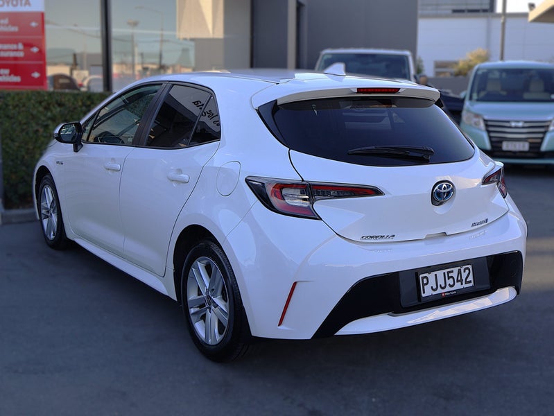 2022 Toyota Corolla GX 1.8 Hybrid image 4