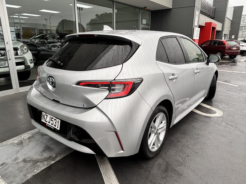 2022 Toyota Corolla GX 1.8 HYBRID ECONOMICAL HATCH image 3