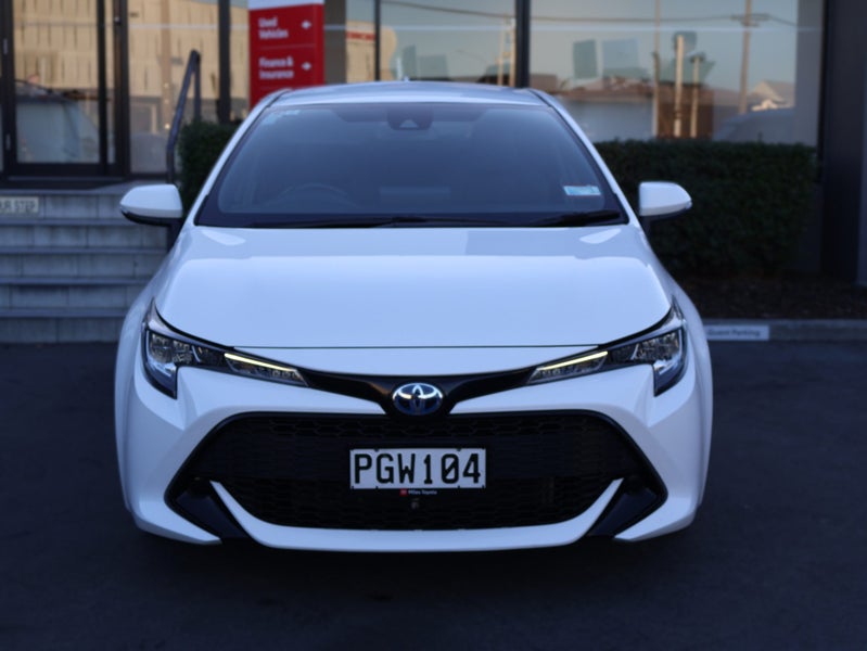 2022 Toyota Corolla GX 1.8 hybrid hatch image 2