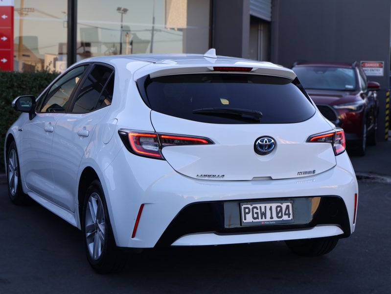 2022 Toyota Corolla GX 1.8 hybrid hatch image 5