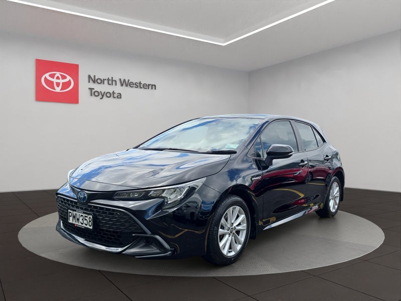 2022 Toyota Corolla GX 1.8L Hybrid 2WD Hatchback image 3
