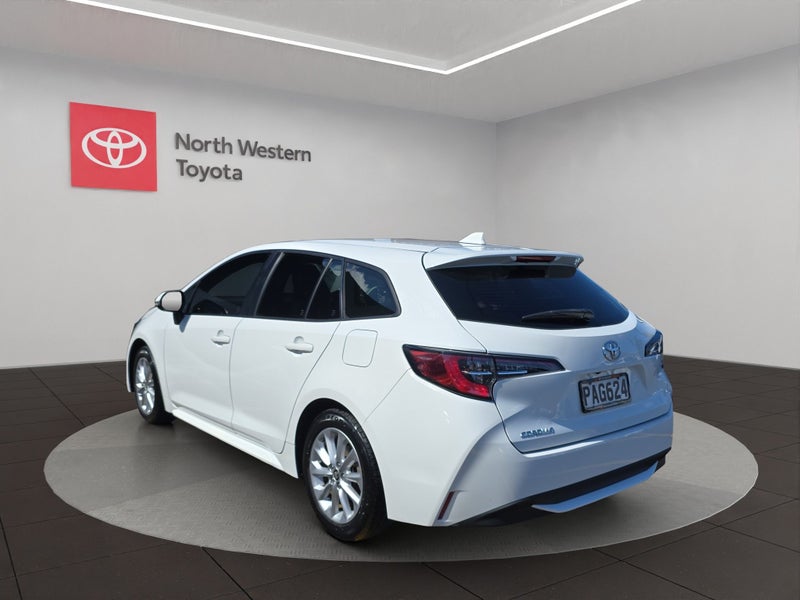 2022 Toyota Corolla GX 1.8L Petrol FWD Hatchback image 5