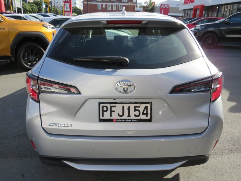 2022 Toyota Corolla GX 1.8P CVT FWD Wagon image 5