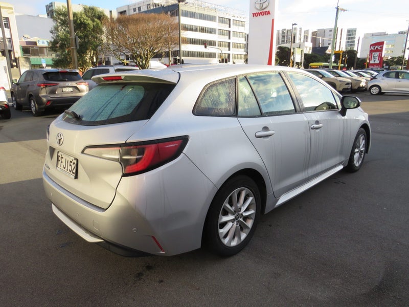 2022 Toyota Corolla GX 1.8P CVT Wagon image 4