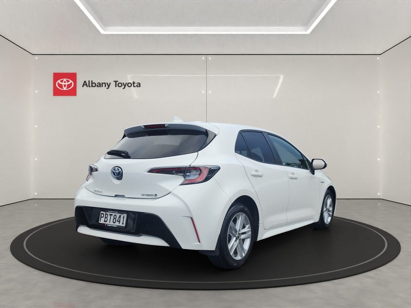 2022 Toyota Corolla GX 1.8P HV CVT FWD HB/5D/5S... image 3