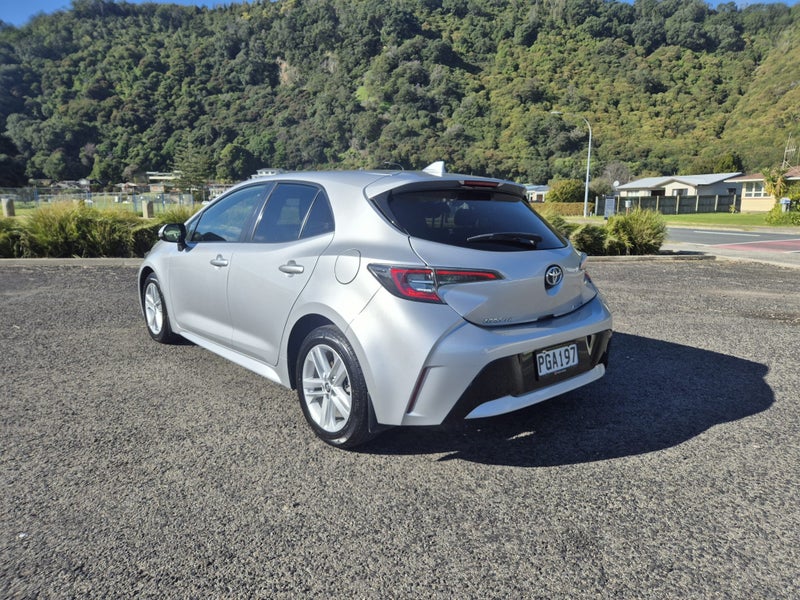 2022 Toyota Corolla GX 1.8P Hybrid image 4