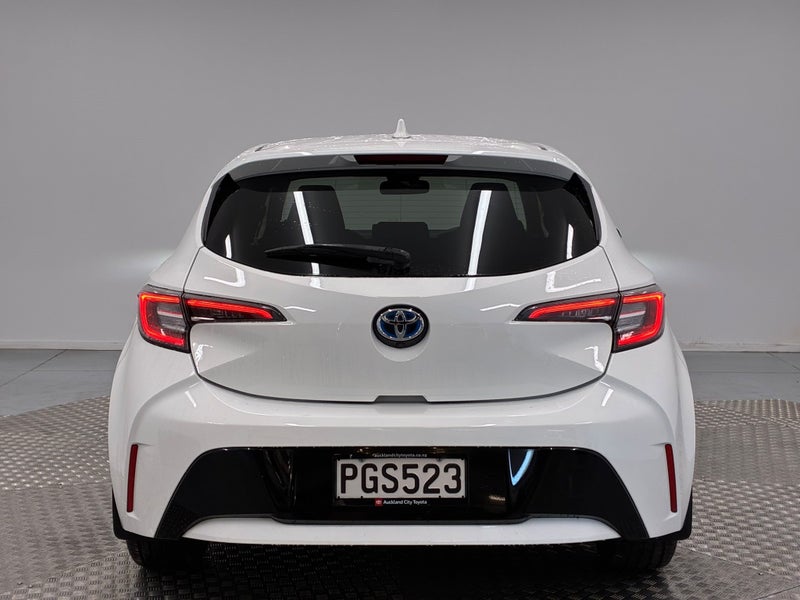 2022 Toyota Corolla GX 1.8P Hybrid image 4