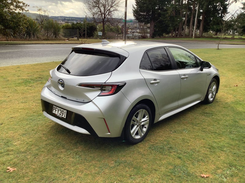 2022 Toyota Corolla GX 1.8P Hybrid Electric Vehice image 5