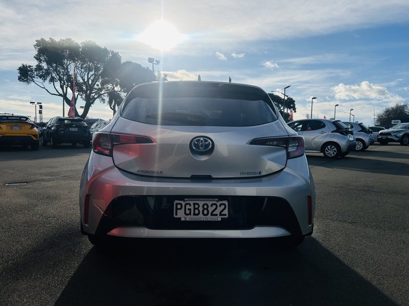 2022 Toyota Corolla GX 1.8P HYBRID FWD AUTOMATI... image 5