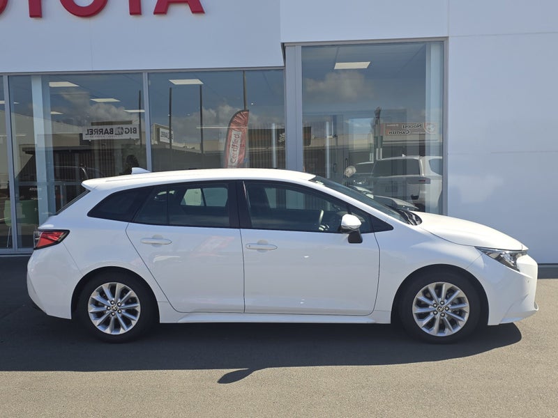 2022 Toyota Corolla GX 1.8P Wagon Auto image 2