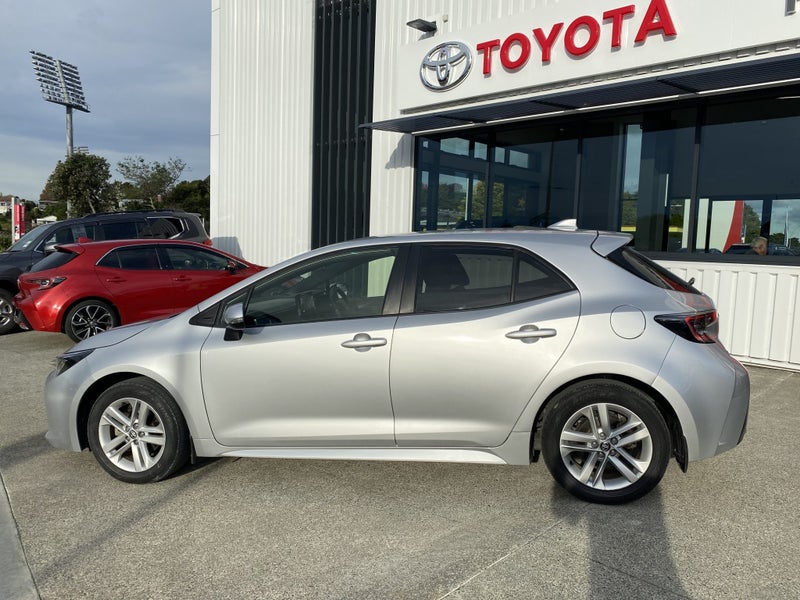 2022 Toyota Corolla GX 2.0P Hatchback image 2