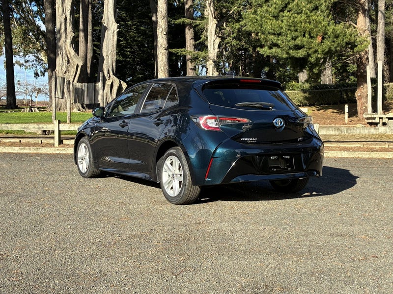 2022 Toyota Corolla Sport G Hybrid image 5