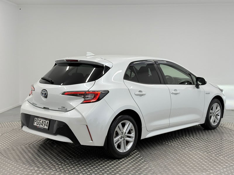 2022 Toyota Corolla SX 1.8P Hybrid image 3