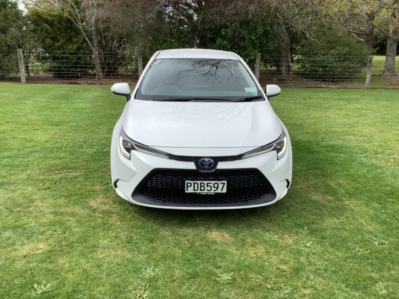 2022 Toyota Corolla SX Sedan 1.8L Hybrid Electr... image 3