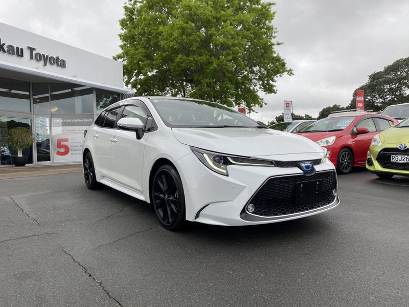2022 Toyota Corolla Touring 1.8 HV WxB 50 Milli... image 1