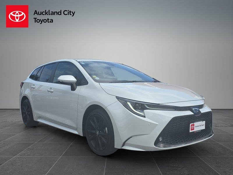 2022 Toyota Corolla Touring 1.8 HV WxB 50 Milli... image 1