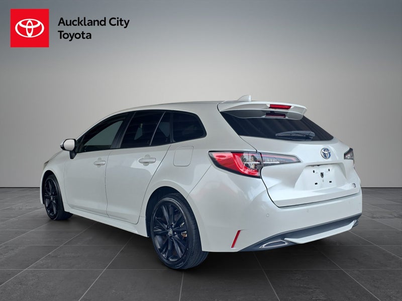 2022 Toyota Corolla Touring 1.8 HV WxB 50 Milli... image 5