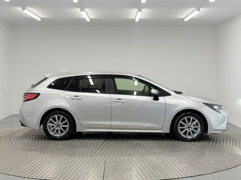 2022 Toyota Corolla Touring 1.8 Hybrid G 4WD image 2