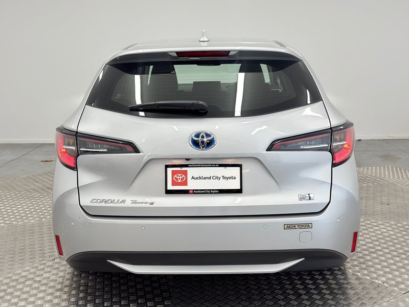 2022 Toyota Corolla Touring 1.8 Hybrid G image 4