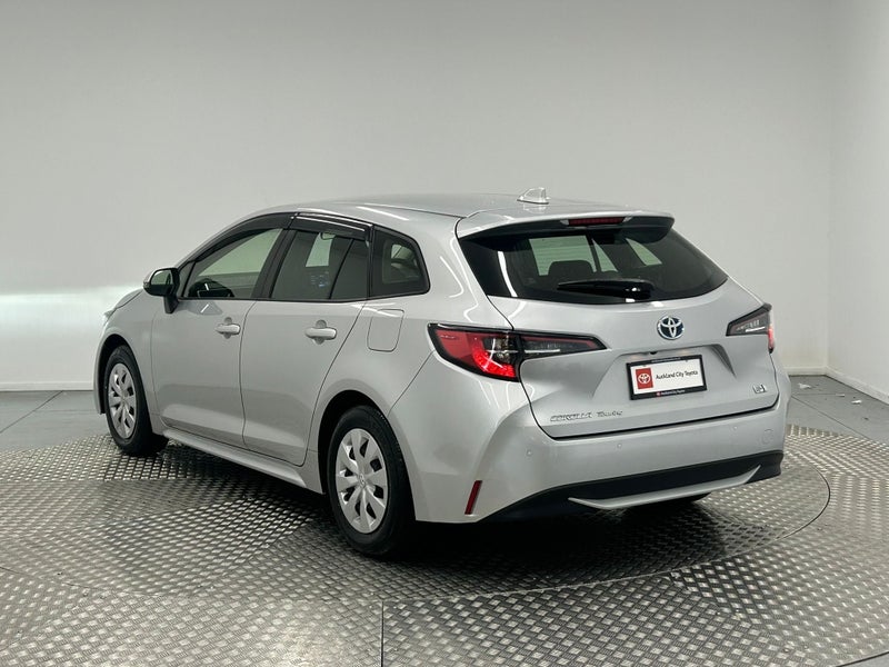 2022 Toyota Corolla Touring 1.8 Hybrid G X image 5