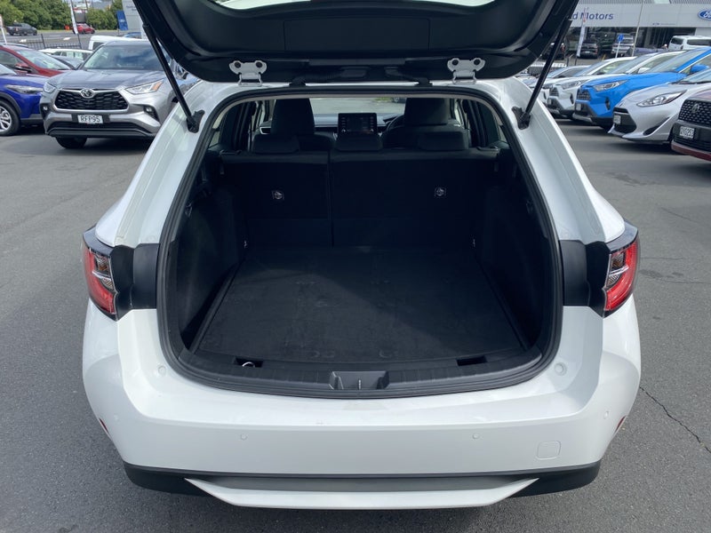 2022 Toyota Corolla Touring 1.8 Hybrid G X 5 Dr... image 4