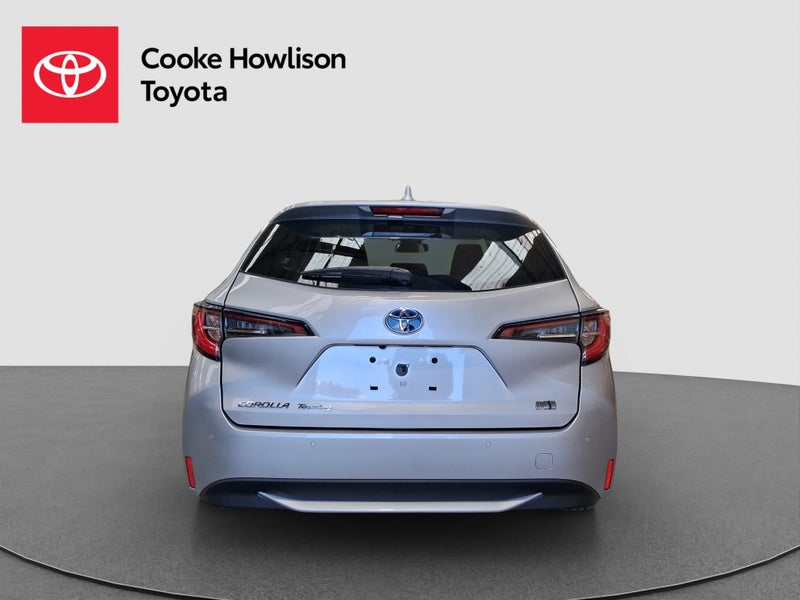 2022 Toyota Corolla Touring 1.8L image 5